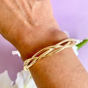 NEW 18K Gold Filled Twisted Open Bangle